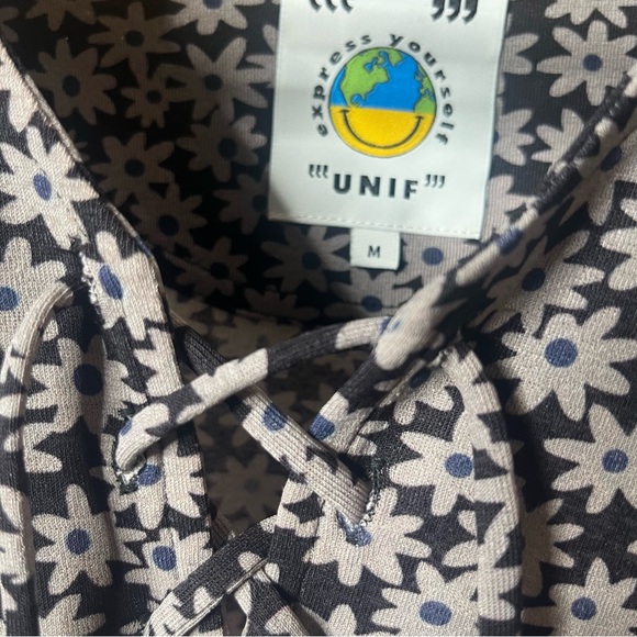 UNIF Women’s Corin Black Gray Floral Short Sleeve Lace Up Stretchy Mini Dress M - Picture 9 of 12